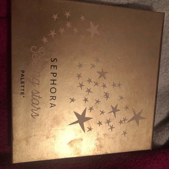 Makeup - Picture 3 of 3